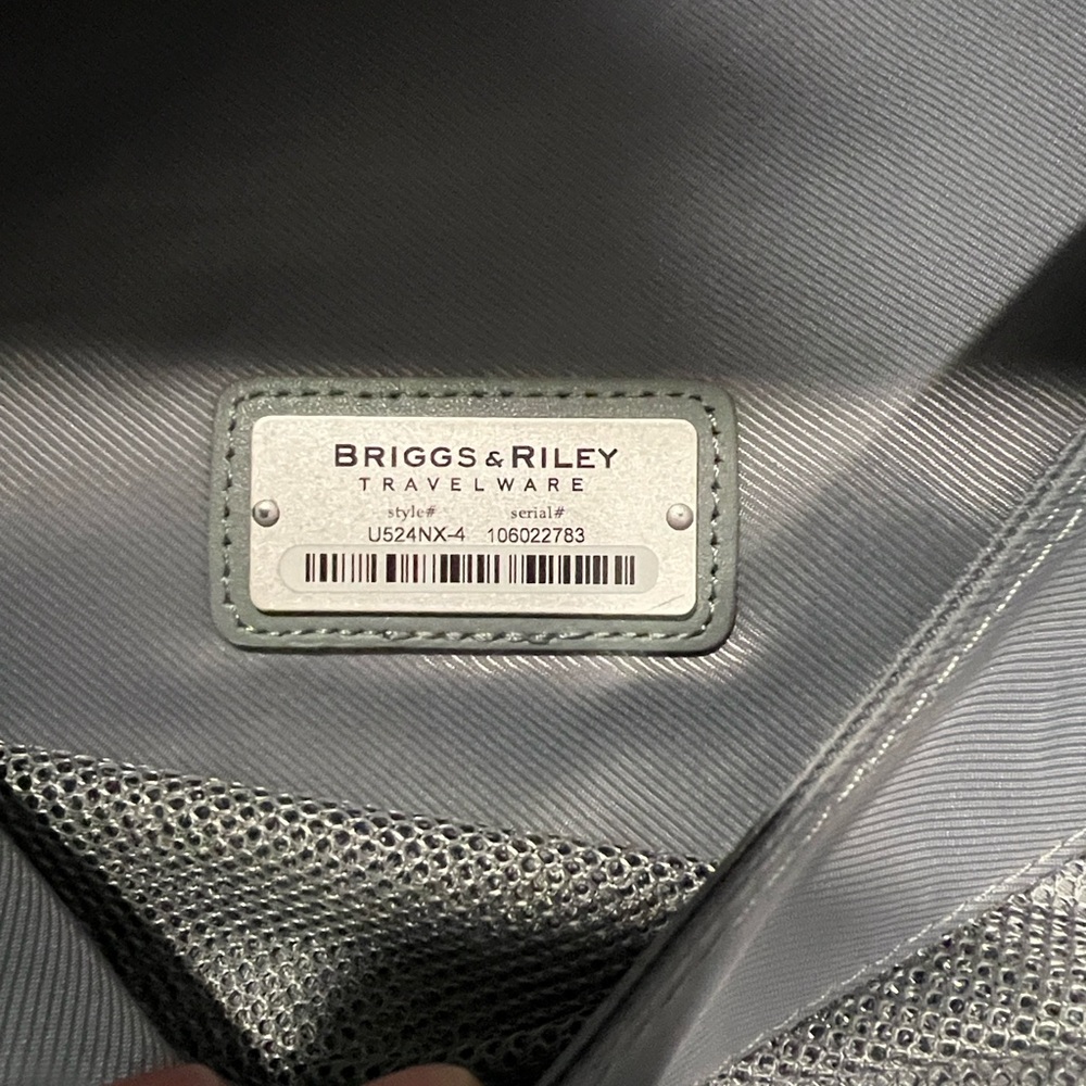 Briggs & Riley Sleek Black Suitcase - Picture 3 of 17